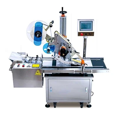 Máquina etiquetadora de cajas de cartón